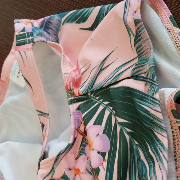 IFFEI Ruffled Off the Shouldet Bikini Top & Strappy Tropical Print Bikini Set M - Picture 6 of 11